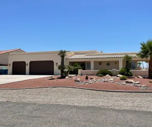 Photo 4 - Tropic Paradise 3 bed + 3 bath Pool Home