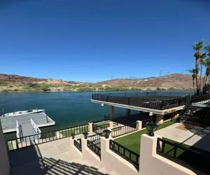 Photo 2 - CliffHanger