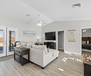 Photo 2 - Hillside Haven