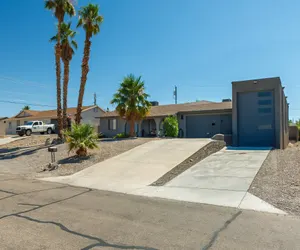 Photo 5 - Coral Beauty!  Heated Pool & Spa!