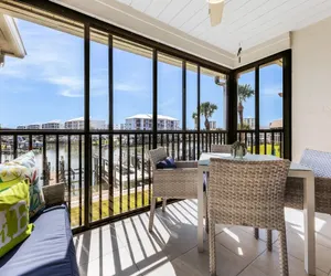 Photo 3 - Estero Island Yacht & Racquet Club 224