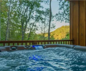 Photo 2 - Pearl's Mountain Retreat