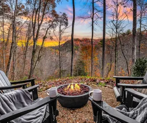 Photo 2 - Pearl's Mountain Retreat