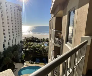 Photo 2 - Oceanview Condo with Amenities, 703 Royale Palms