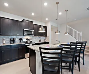 Photo 2 - Windsor Cay Resort 5 Bedroom Townhome with Pool