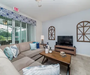 Photo 5 - Solterra Resort 4 Bedroom Pool Townhome Pet Friendly