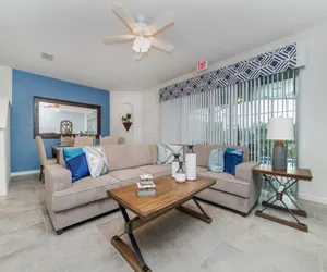 Photo 4 - Solterra Resort 4 Bedroom Pool Townhome Pet Friendly