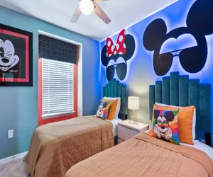 Photo 2 - Windsor Island Resort 5 Bedroom Private Pool Townhome