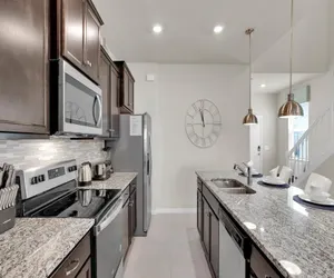 Photo 5 - Windsor Island Resort 7 Bedroom Private Pool Home