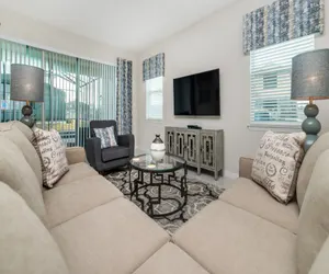 Photo 5 - Solara Resort 4 Bedroom Private Pool Home