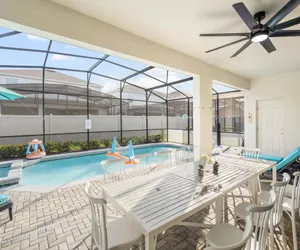 Photo 2 - Windsor Island Resort 10 Bedroom Themed Private Home with Pool+Spa & Resort Amenity Access