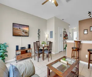 Photo 3 - 3 bedroom townhouse with a private pool!