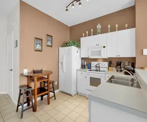 Photo 5 - 3 bedroom townhouse with a private pool!