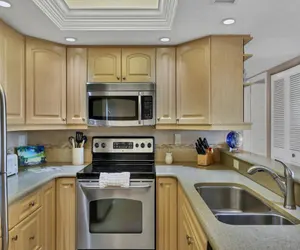 Photo 3 - Anchorage Resort 5th Floor 2 bedroom condo with Beach Access