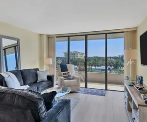 Photo 2 - Anchorage Resort 5th Floor 2 bedroom condo with Beach Access