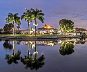 Photo 5 - Punta Gorda Isles 4-Bedroom Private Pool+Spa Home on Canal