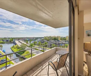 Photo 3 - Anchorage Resort 7th Floor 2-Bedroom Condo w Private Balcony Beach Access