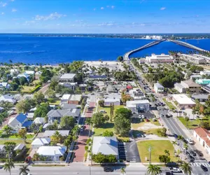 Photo 5 - Punta Gorda Isles 2 Bedroom Private Home