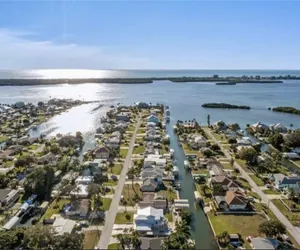 Photo 5 - Englewood 3 Bedroom Private Pool+Spa Canal on Lemon Bay Home