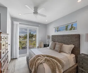 Photo 2 - Englewood 3 Bedroom Private Pool+Spa Canal on Lemon Bay Home