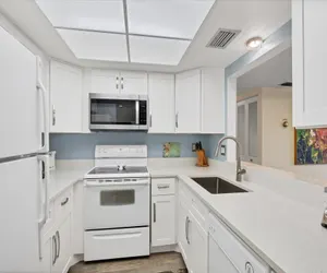 Photo 4 - Anchorage Resort 2 Bedroom Condo 2nd Floor, Community Pool