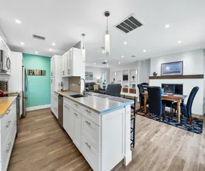 Photo 2 - Punta Gorda Isles 3-Bedroom Private Pool Home on Canal with Dock