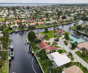 Photo 4 - Punta Gorda Isles 3-Bedroom Private Pool Home on Canal with Dock