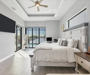 Photo 3 - House on the Harbor Private Pool+Spa on Canal