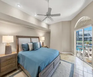 Photo 4 - Waterfront Punta Gorda Isles 3 Bedroom pool hot tub, dock, bikes office