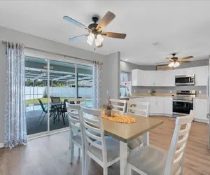 Photo 2 - Port Charlotte 2 Bedroom Private Pool Dog Friendly Home