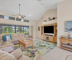 Photo 4 - Punta Gorda Isles 3 Bedroom Private Pool+Spa Home on Canal