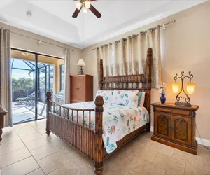 Photo 4 - Cape Coral 4 Bedroom Private Pool Home