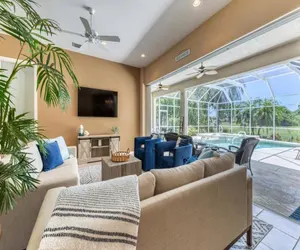 Photo 3 - Rotonda West 3 Bedroom Private Pool/Spa Vacation Home. Only 10 miles to Gulf Beaches