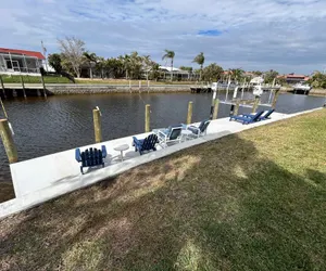 Photo 5 - Family-Friendly Waterfront 4BR Pool Punta Gorda Isles