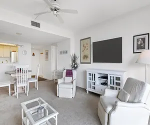 Photo 4 - Anchorage Resort 6th Floor 2 bedroom Condo on Siesta Key