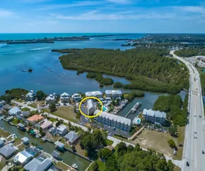 Photo 2 - Relaxing Townhome by Lemon Bay, minutes to Beach