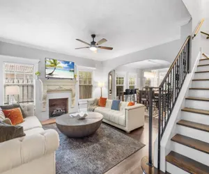 Photo 3 - 2 Mansions w/ Pool in West Palm Beach!