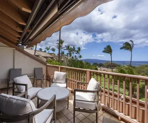 Photo 2 - MAUI KAMAOLE, #H-208**