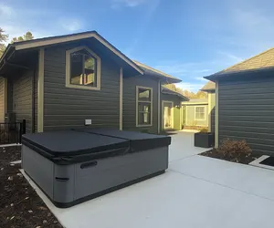 Photo 4 - Old Town Luxe Retreat-Walk to Main. Hottub-Casita 173