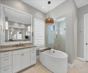 Photo 4 - Luxury Waterfront Retreat in Punta Gorda Isles - Private South Facing Pool