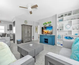 Photo 2 - Barefoot Bungalow