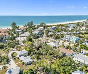 Photo 3 - Barefoot Bungalow