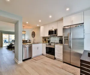 Photo 2 - Point East Brand new updated condo with Oceanview