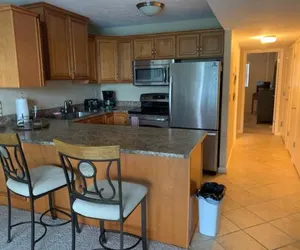 Photo 2 - Vantage Pointe #222