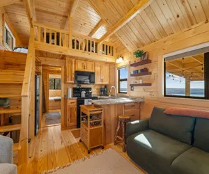 Photo 2 - P-Bay The Roost