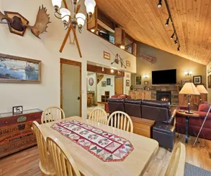 Photo 4 - Tamarack 8