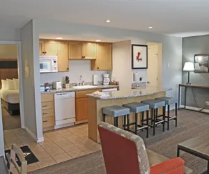 Photo 2 - 7th Mtn 1235A