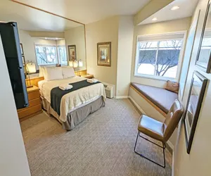 Photo 2 - Mt Bachelor Village 328 B