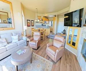 Photo 2 - Mt Bachelor Village 331 A