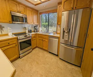 Photo 3 - Big Leaf 4